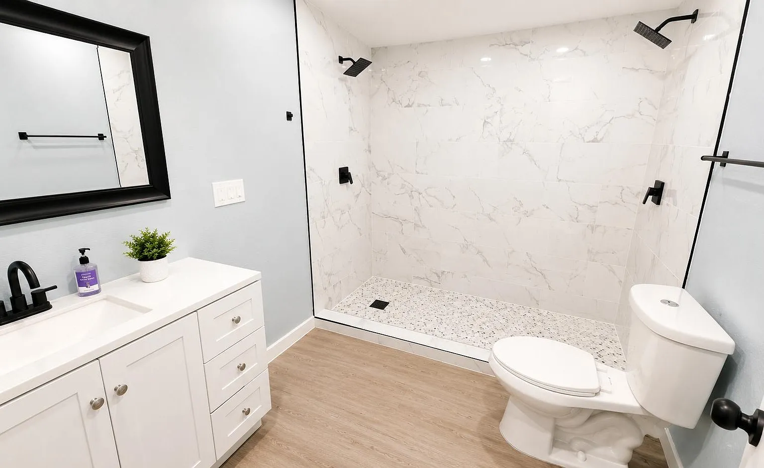 4 bed, 2.0 bath, 1328 sqft, $819 — Photo 2