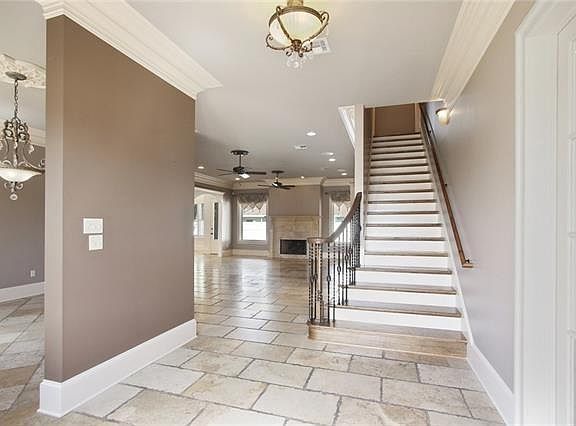 3rd image of 1751 Sherbrooke Ln