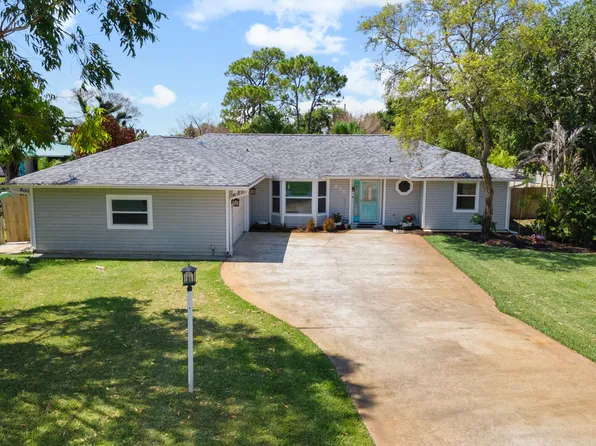 698 Fischer Drive, Sebastian, FL 32958