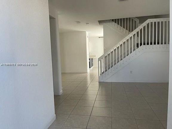 5th image of 3380 W 108th St