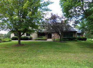 1207 W Briarwood St, Marshfield, WI 54449