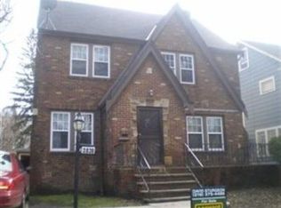 3836 Montevista Rd, Cleveland Heights, OH 44121