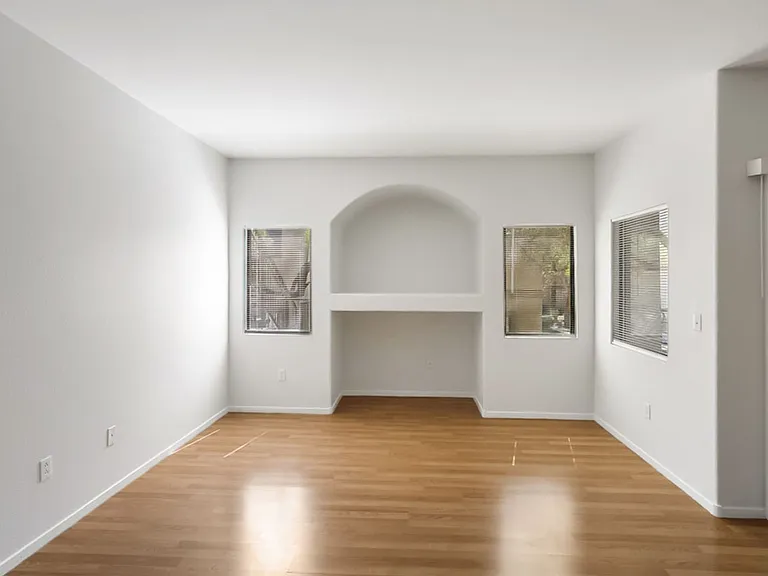 8250 N Grand Canyon Dr #1137-20 — Photo 6