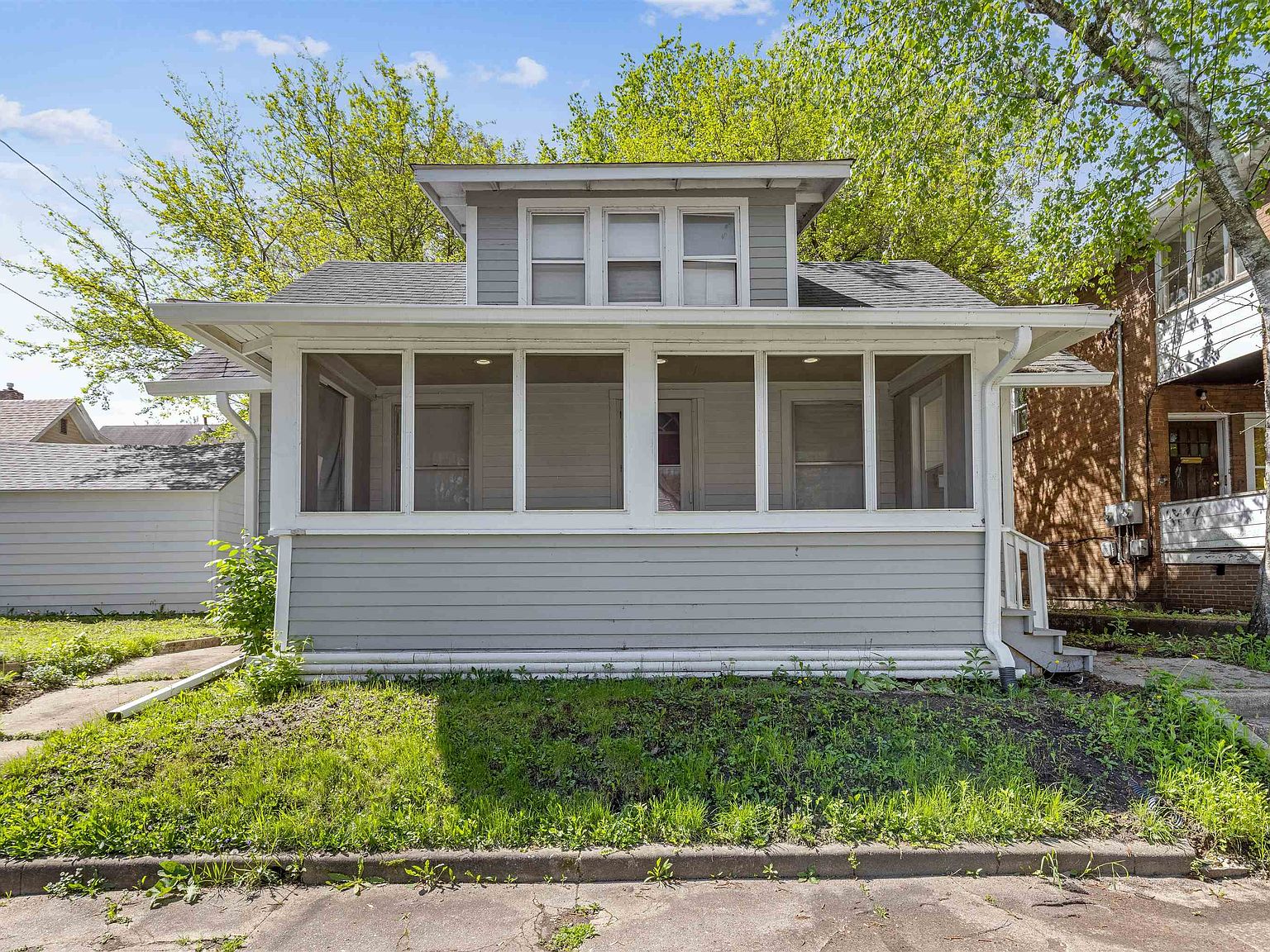 1237 Benton St, Rockford, IL 61107 Zillow
