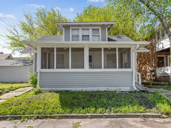 1237 Benton St, Rockford, IL 61107