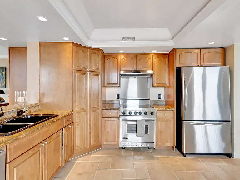 400 Beach Rd #804 — Photo 15
