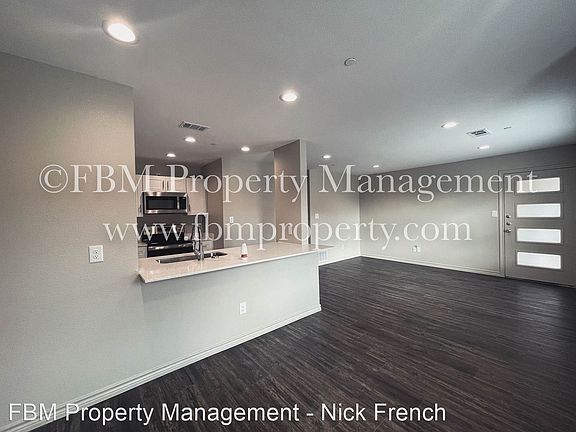 5th image of 1203 N Clay St #113
