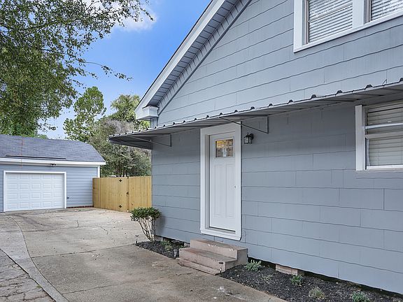 5th image of 3412 Beverly Pl
