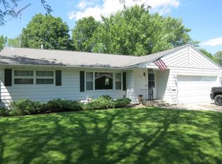 636 11th St SE, Owatonna, MN 55060