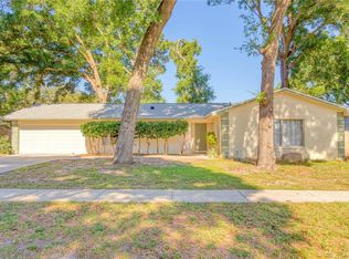 1610 Berkshire Dr, Brandon, FL 33511