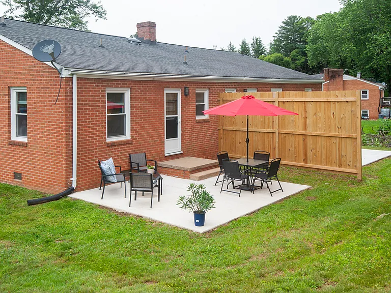 2218 Wayne Ave #B — Photo 22
