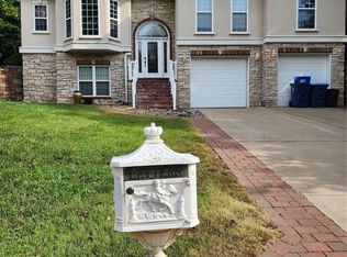 36 Dogwood Ter, Maryville, IL