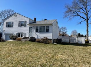 3230 Brenda Pl, South Plainfield, NJ 07080