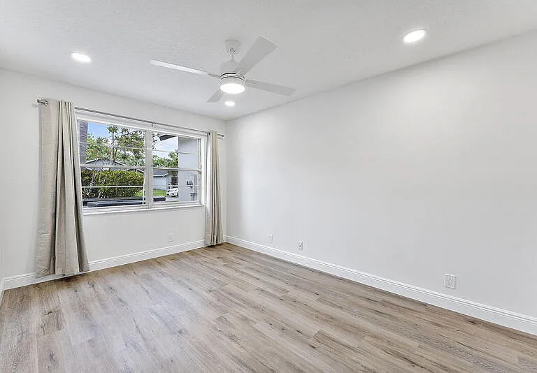 9180 Pine Springs Dr — Photo 21