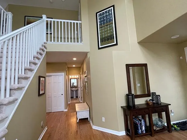 2426 Greensborough Cir — Photo 6