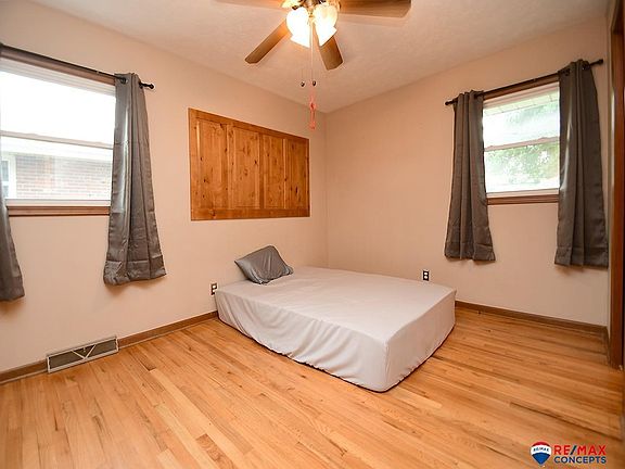 4th image of 5008 Cresthaven Dr