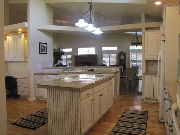 Room for lots of cooks!