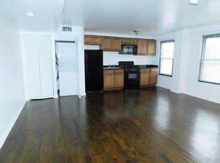 2529 W Fitch Ave, Chicago, IL 60645