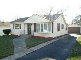 125 Queens Ln, Thornton, IL 60476