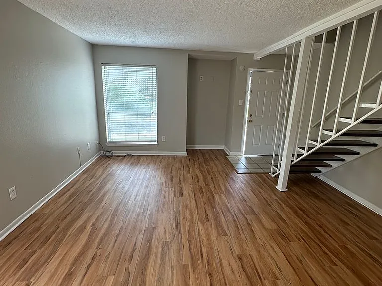 6772 Quail Hollow Ct — Photo 3