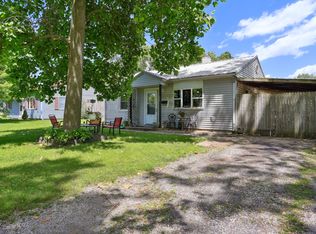 820 Roselyn Dr, Rantoul, IL 61866