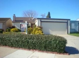 1091 Sherman Dr, Salinas, CA 93907