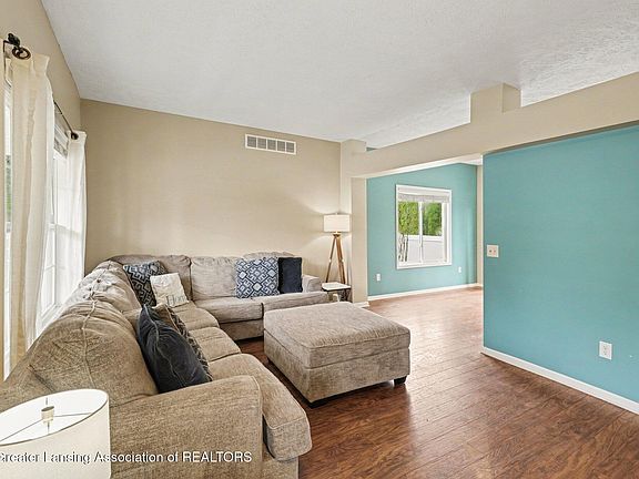 5th image of 12719 Houghton Dr
