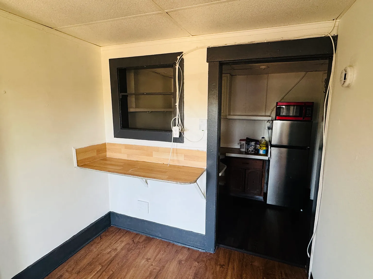 Studio, $750 — Photo 2