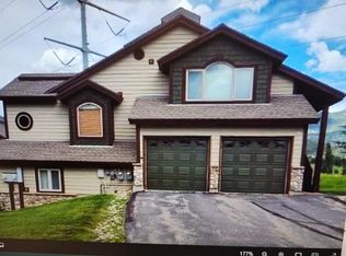 594 Parkview Dr, Steamboat Springs, CO 80487