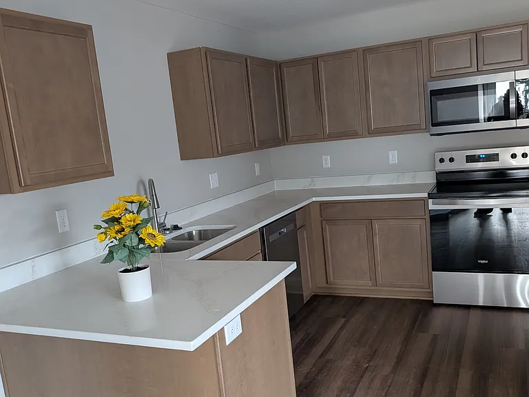 1504 Park Ave #A — Photo 3