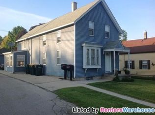 118 E Prospect St, Port Washington, WI 53074