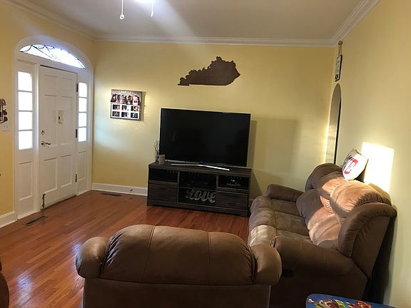 4th image of 788 Lexington Pike