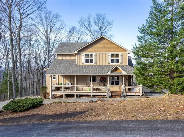 1706 Deer Valley Dr, Warne, NC 28909