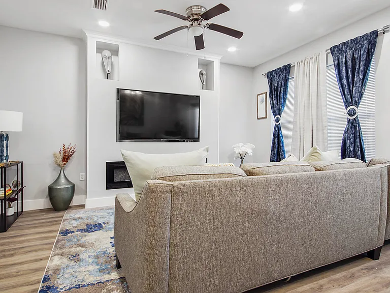 2226 Joan Ave #9 — Photo 5