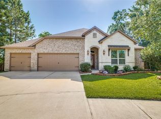 215 Fallow Buck Ct, Conroe, TX 77384