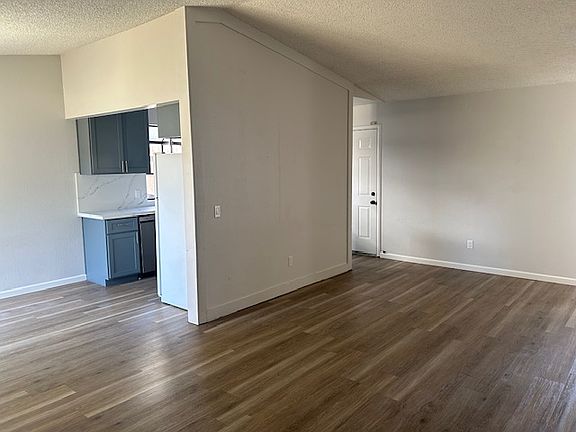 4th image of 2512 Berrywood Dr