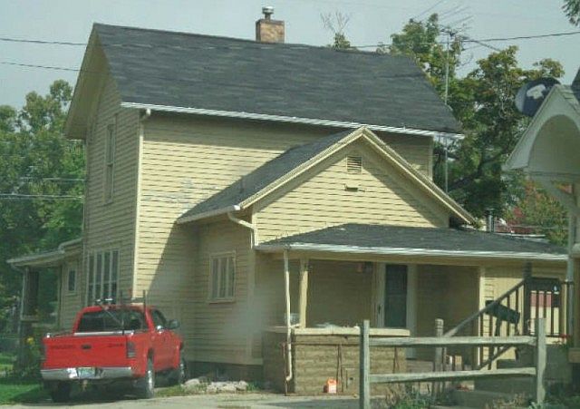 2nd image of 516 E Maumee St