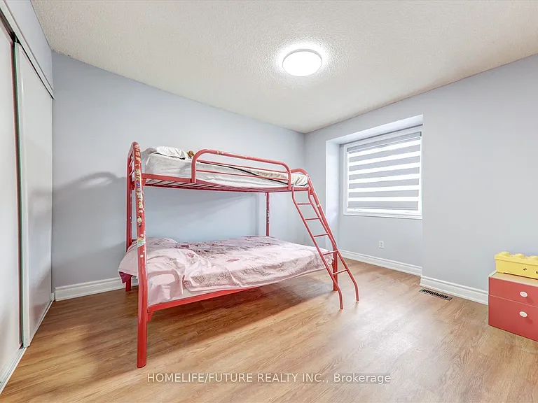 69 Heatherdale Dr #MAIN 2ND — Photo 25