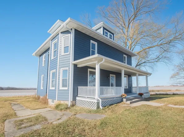 23396 Ideal Rd, Chadwick, IL 61014