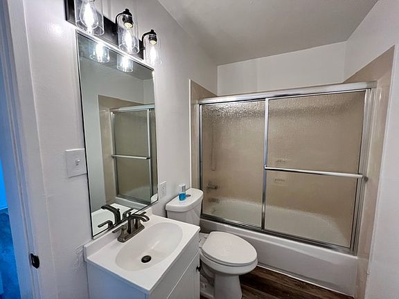 5th image of 91 Hillcrest Dr APT 1