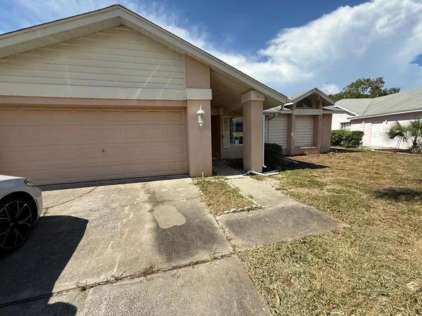 8635 Braxton Dr, Hudson, FL 34667