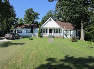 574 Powers Rd, Frenchburg, KY 40322