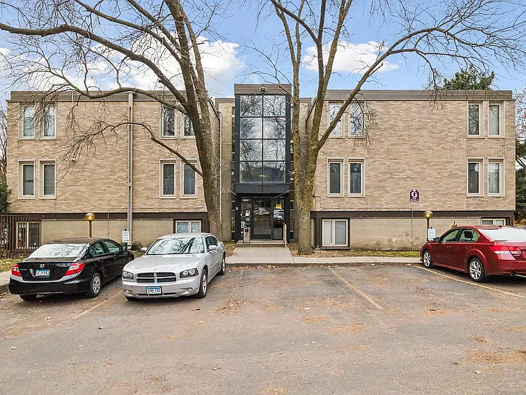 1405 E 40th St #6F — Photo 16