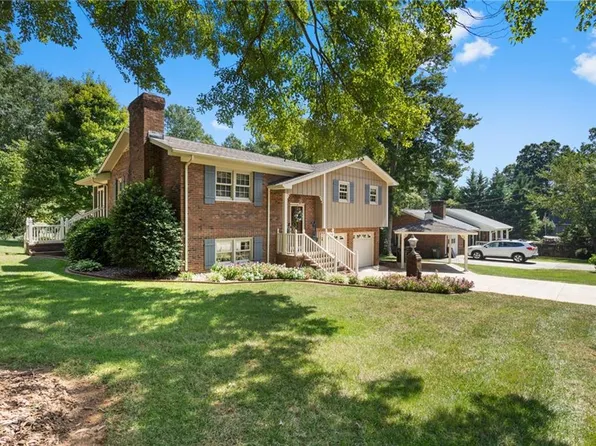 661 Cardinal St, Asheboro, NC 27205