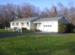 19 Circle View Dr, Hampden, MA 01036