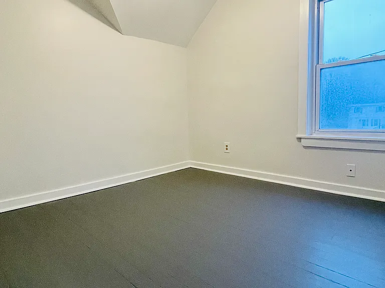 Bonus room, freshly painted
