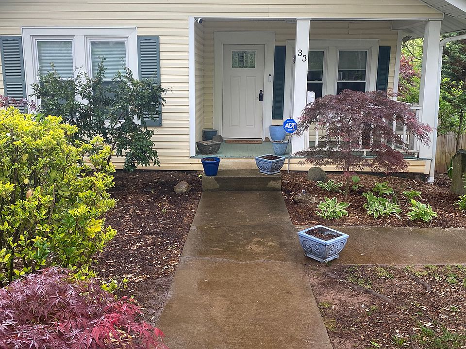 2nd image of 33 Oak Hill Dr