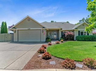 1309 SE Barberry Ave, Dallas, OR 97338