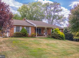 18213 Summerlin Dr, Hagerstown, MD
