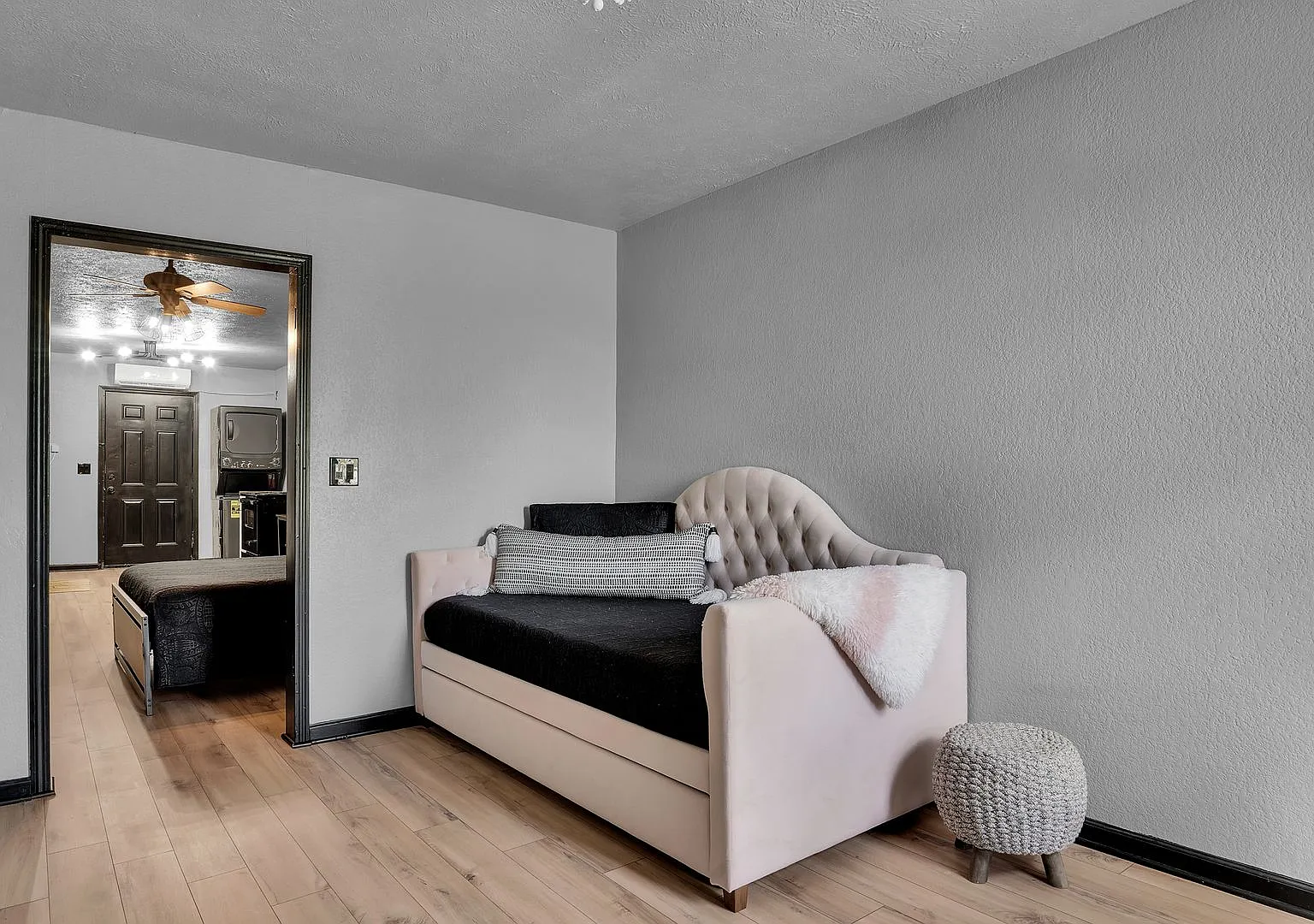 Su Casa 19 2nd St — Photo 2